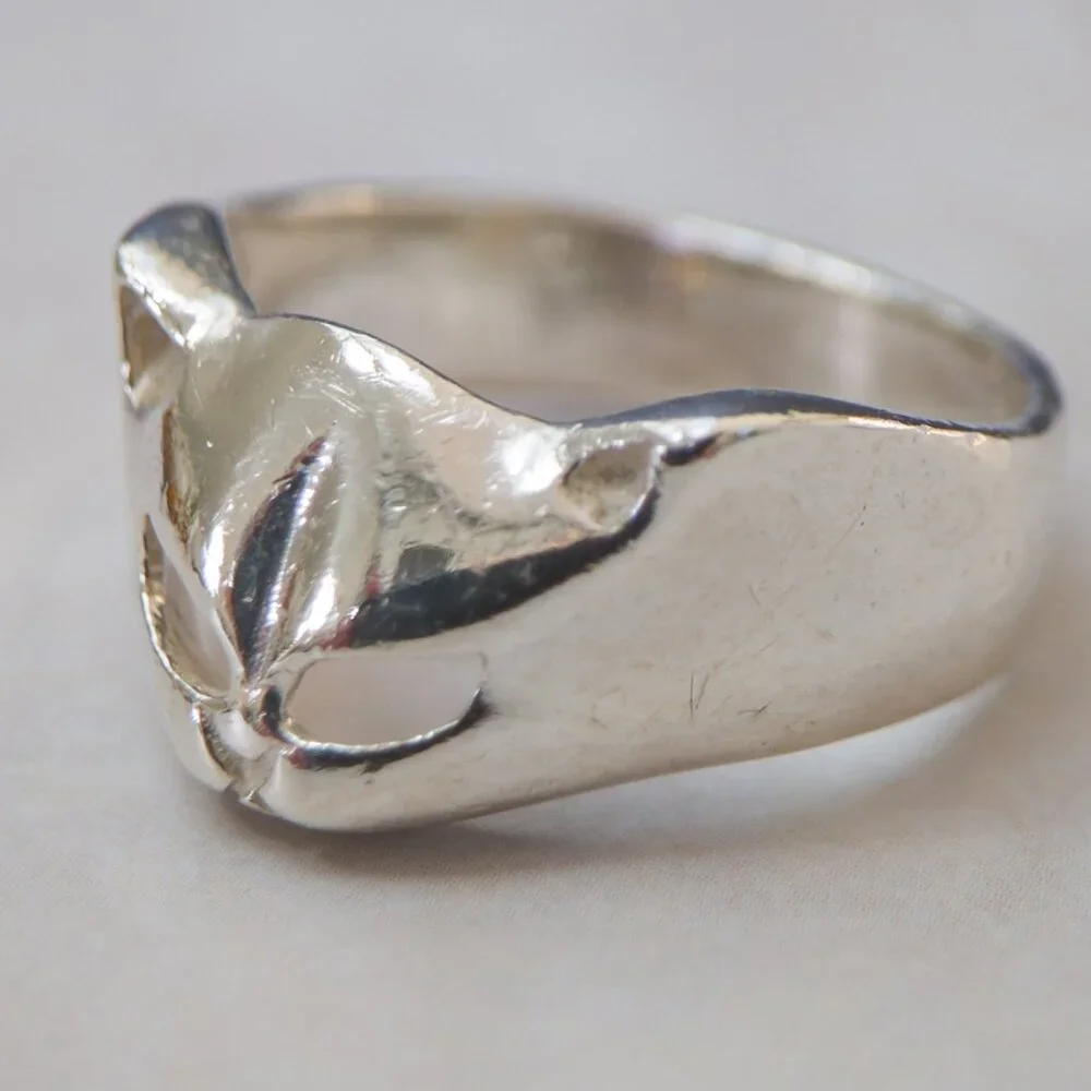 Sterling Silver Cat Mask Ring – Open Eyes, Size 5.5, 3.45 g